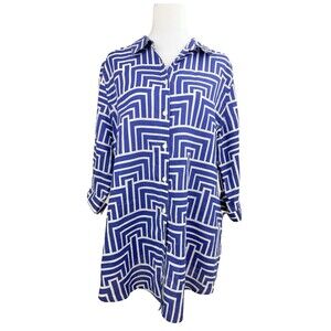 Chico’s Non-Iron Shirt Womens Size 2 Blue White Geometric Button Front Roll Tab